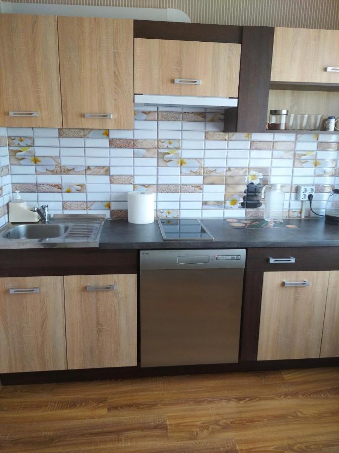 Apartmenti Saules Sturis Вентспилс Екстериор снимка